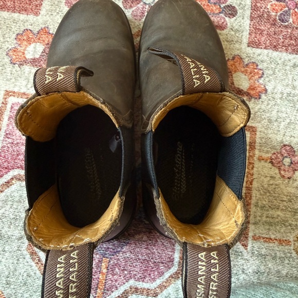 Women’s Blundstone Chelsea Boots - Picture 7 of 10